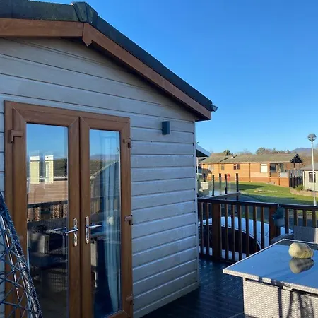 42 Pine Lodge & Sea Views Llanarmon Exterior photo