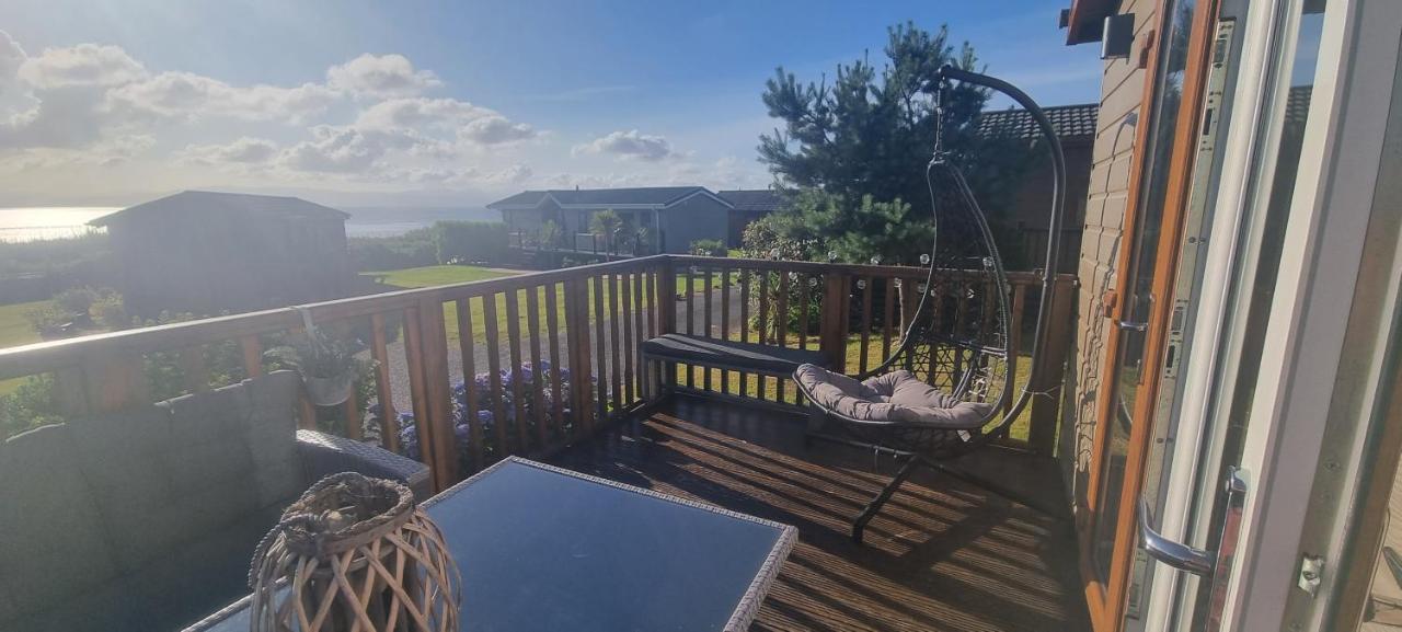 42 Pine & Sea Views