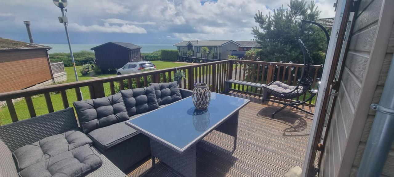 42 Pine & Sea Views * Llanarmon